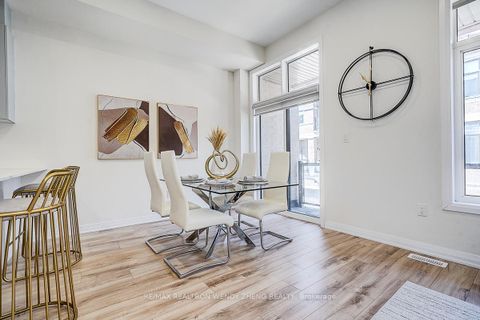 Photo 13 at 14 Kahshe Lane, Rural Richmond Hill, Richmond Hill