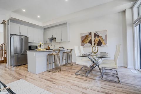 Photo 14 at 14 Kahshe Lane, Rural Richmond Hill, Richmond Hill