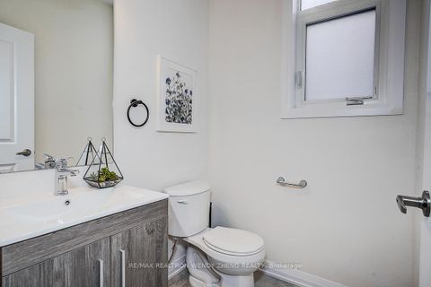 Photo 22 at 14 Kahshe Lane, Rural Richmond Hill, Richmond Hill