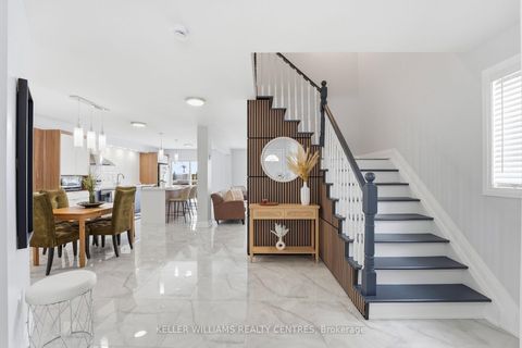 Photo 3 at 28 Glenhill Drive, Painswick South, Barrie