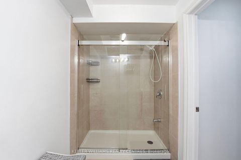 Photo 31 at 28 Glenhill Drive, Painswick South, Barrie