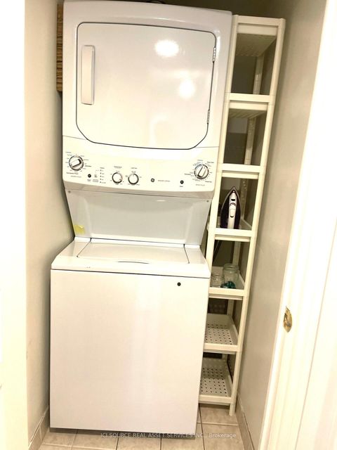 Photo 5 at 519 - 15 Northtown Way, Willowdale East, Toronto