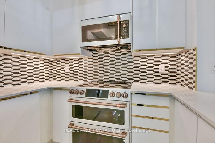 Photo 3 at 710 - 190 Manitoba Street, Mimico, Toronto