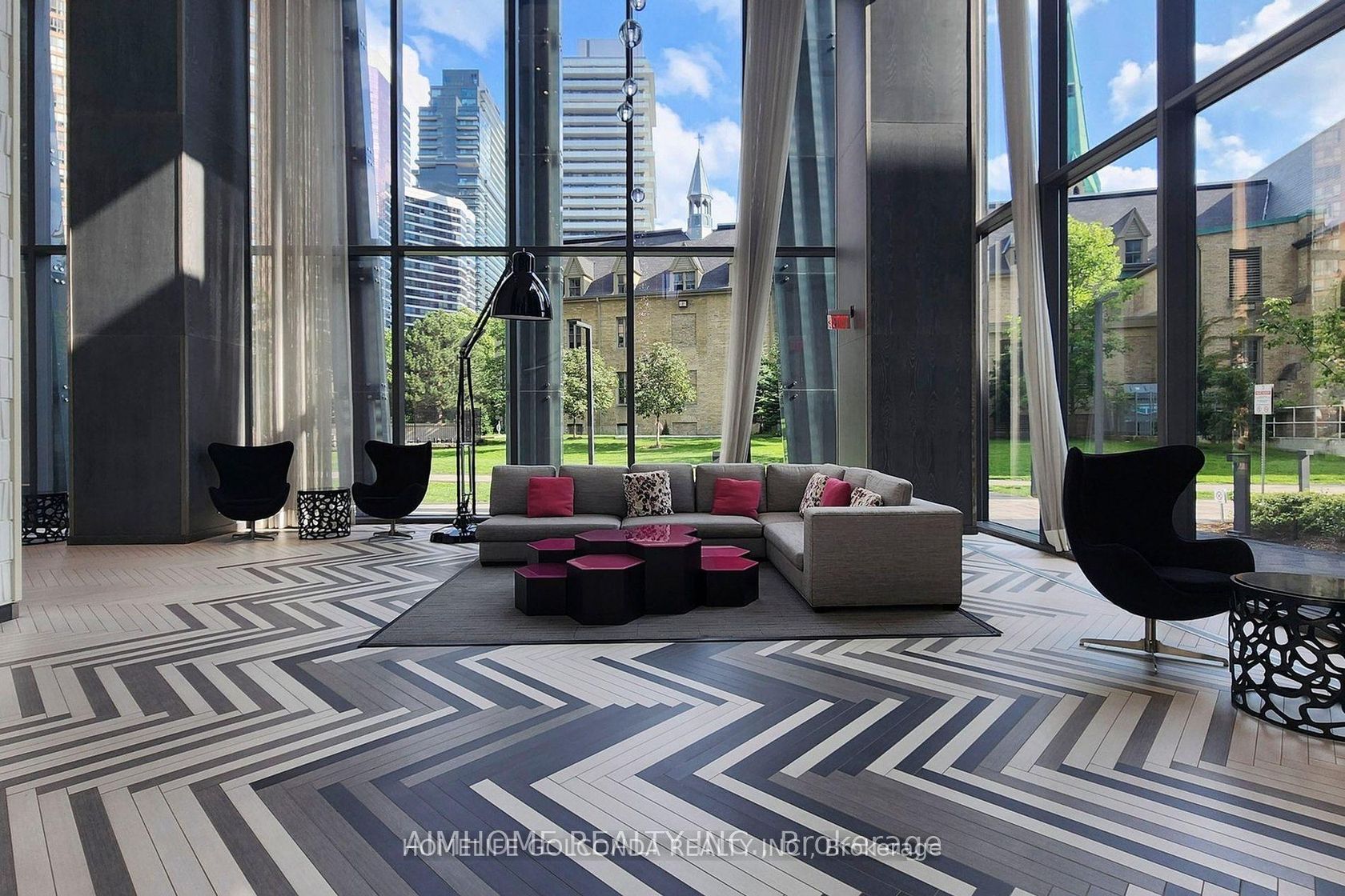 4809 - 1080 Bay Street, Bay Street Corridor, Toronto photo number 2