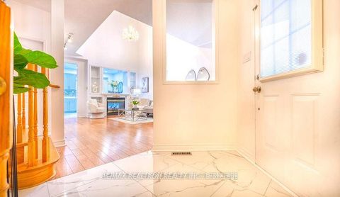 Photo 5 at 89 English Oak Drive, Oak Ridges Lake Wilcox, Richmond Hill