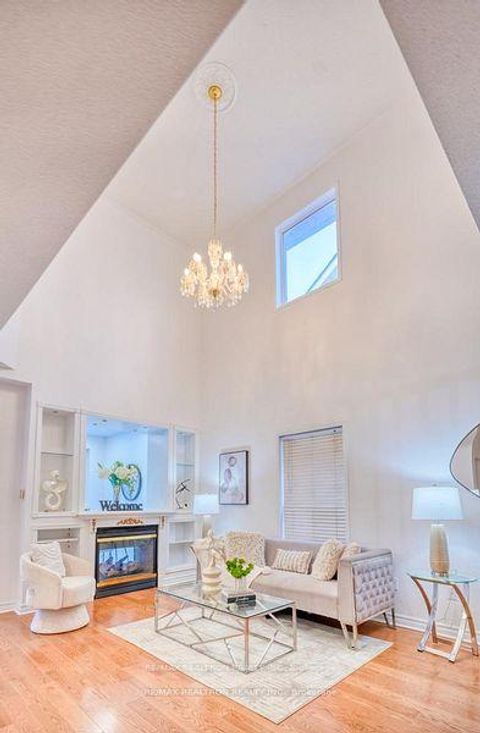 Photo 13 at 89 English Oak Drive, Oak Ridges Lake Wilcox, Richmond Hill