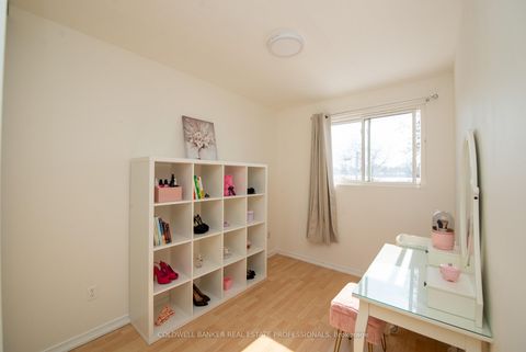 Photo 15 at 781 Sunnypoint Drive, Leslie Valley, Newmarket