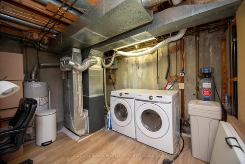 Photo 23 at 781 Sunnypoint Drive, Leslie Valley, Newmarket