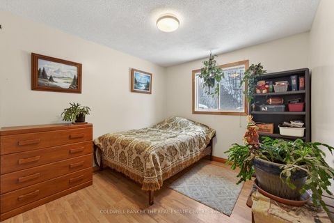 Photo 13 at 928 Blackwoods Avenue, Alcona, Innisfil