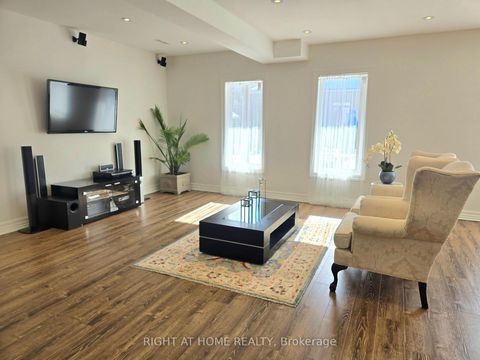 Photo 24 at 6 Sachet Drive, Oak Ridges Lake Wilcox, Richmond Hill