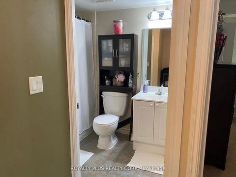 Photo 13 at 812 - 2088 Lawrence Avenue W, Weston, Toronto