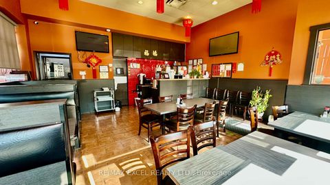 Photo 4 at 8 - 62 Overlea Boulevard, Thorncliffe Park, Toronto