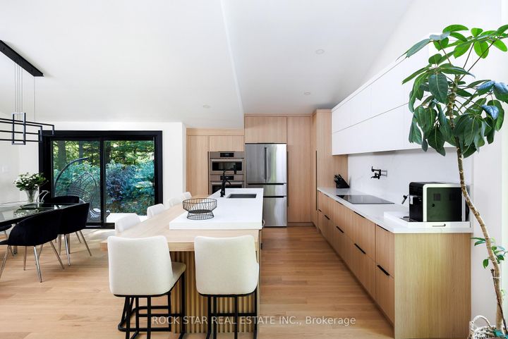 Photo 16 at 1113 GREENOAKS Drive, Lorne Park, Mississauga