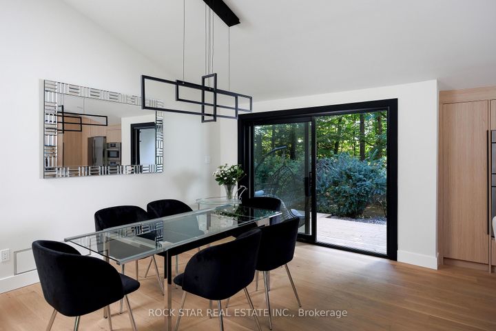 Photo 17 at 1113 GREENOAKS Drive, Lorne Park, Mississauga