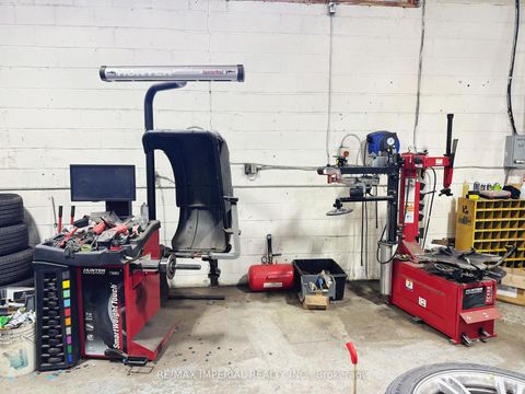 Photo 7 at 2 - 145 Nantucket Boulevard, Bendale, Toronto