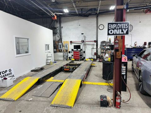 Photo 18 at 2 - 145 Nantucket Boulevard, Bendale, Toronto