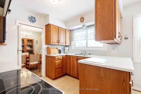 Photo 5 at 19 Steel Street, Codrington, Barrie