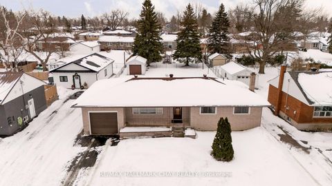 Photo 33 at 19 Steel Street, Codrington, Barrie