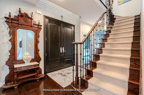 Photo 5 at 7 Sequin Drive, Jefferson, Richmond Hill