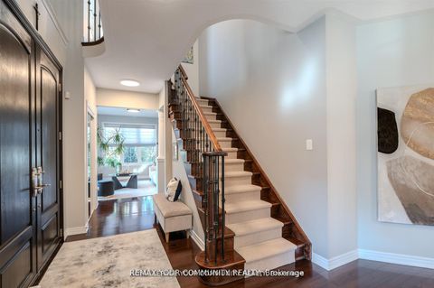 Photo 6 at 7 Sequin Drive, Jefferson, Richmond Hill