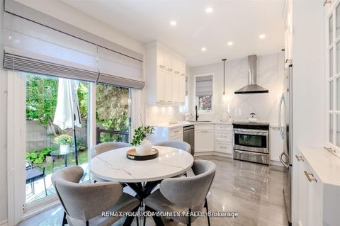 Photo 26 at 7 Sequin Drive, Jefferson, Richmond Hill