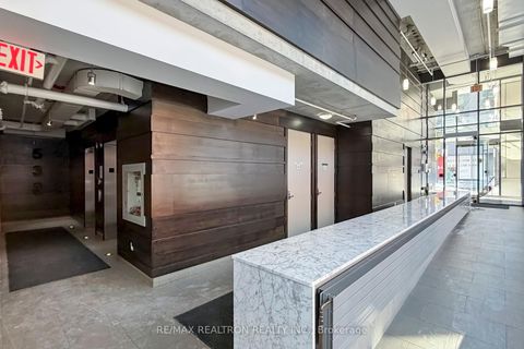 Photo 22 at 408 - 533 Richmond Street W, Waterfront Communities C1, Toronto