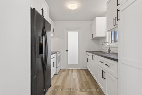 Photo 20 at 854 9th Line, Alcona, Innisfil