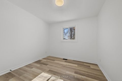 Photo 28 at 854 9th Line, Alcona, Innisfil