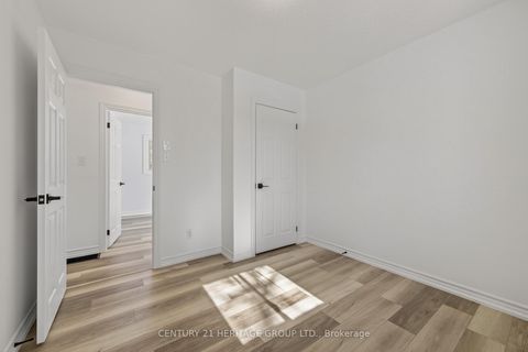 Photo 29 at 854 9th Line, Alcona, Innisfil