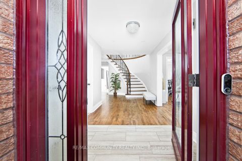 Photo 2 at 18 Winter Court, Blue Grass Meadows, Whitby