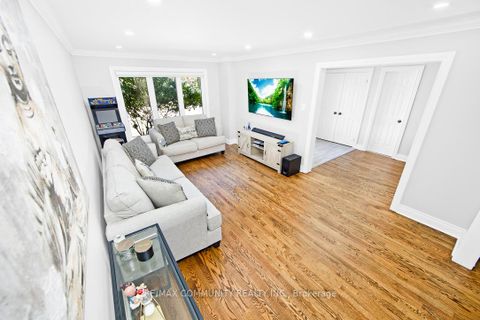 Photo 3 at 18 Winter Court, Blue Grass Meadows, Whitby