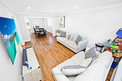 Photo 4 at 18 Winter Court, Blue Grass Meadows, Whitby