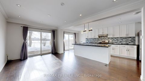 Photo 11 at 742 Beman Drive, Leslie Valley, Newmarket