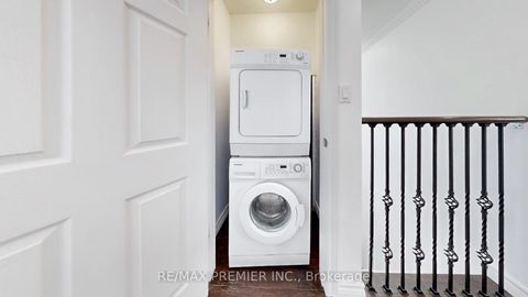 Photo 23 at 742 Beman Drive, Leslie Valley, Newmarket