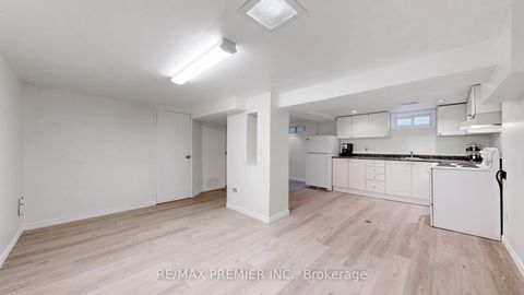 Photo 38 at 742 Beman Drive, Leslie Valley, Newmarket