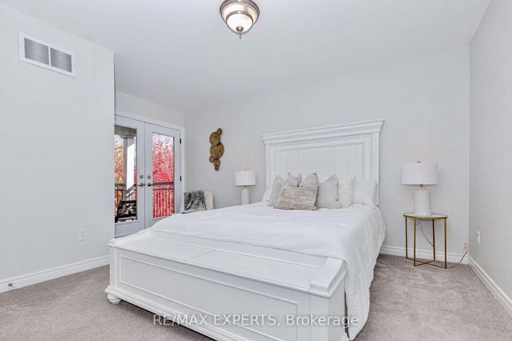 Photo 25 at 193 Fairlane Crescent, Vellore Village, Vaughan