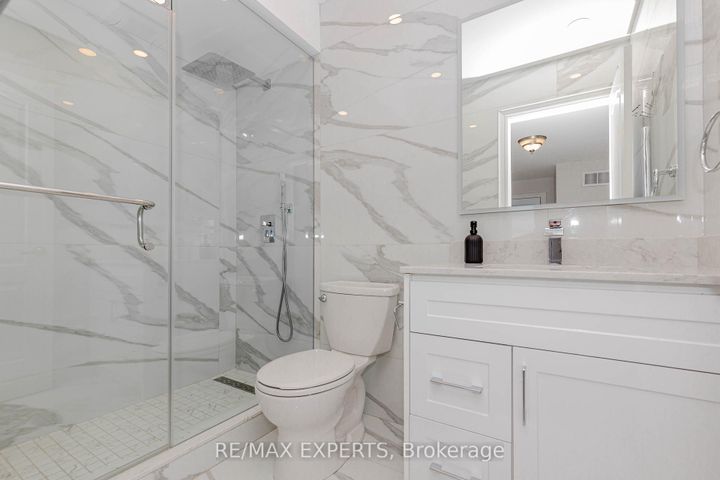 Photo 27 at 193 Fairlane Crescent, Vellore Village, Vaughan