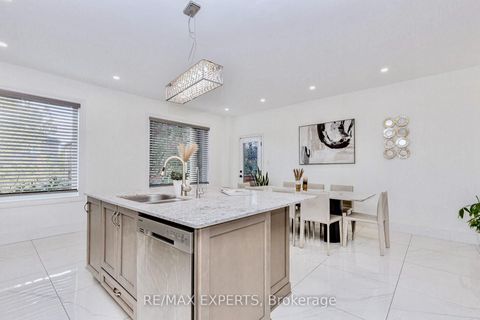 Photo 14 at 193 Fairlane Crescent, Vellore Village, Vaughan