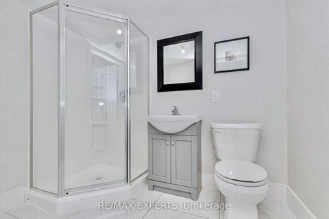 Photo 32 at 193 Fairlane Crescent, Vellore Village, Vaughan