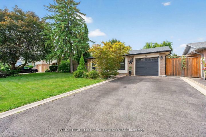 Photo 3 at 24 Willis Drive, Brampton East, Brampton