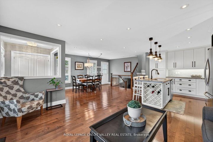 Photo 19 at 24 Willis Drive, Brampton East, Brampton