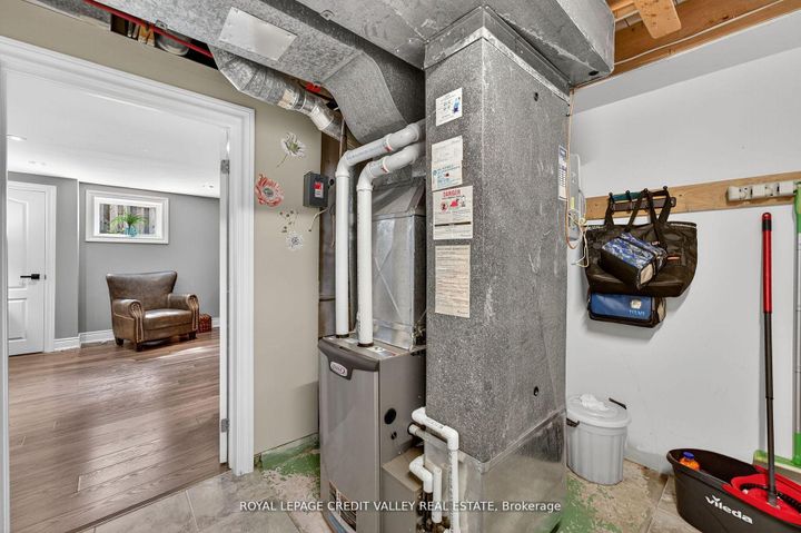 Photo 35 at 24 Willis Drive, Brampton East, Brampton