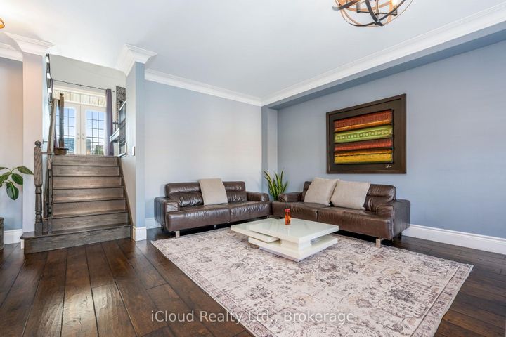 Photo 5 at 3 Wildflower Lane, Georgetown, Halton Hills