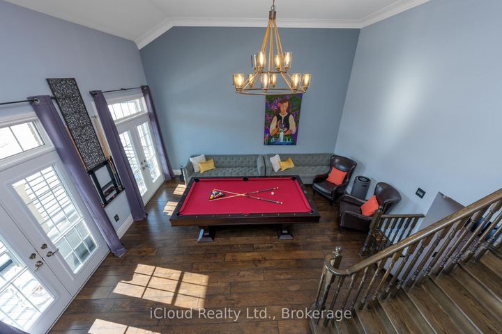 Photo 13 at 3 Wildflower Lane, Georgetown, Halton Hills