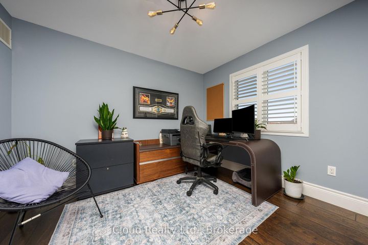 Photo 16 at 3 Wildflower Lane, Georgetown, Halton Hills