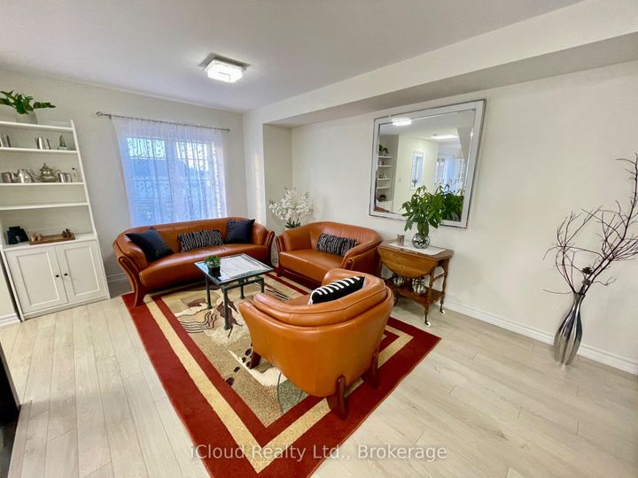 Photo 5 at 73 - 1222 Rose Way, CB Cobban, Milton