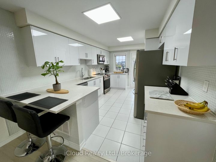 Photo 6 at 73 - 1222 Rose Way, CB Cobban, Milton