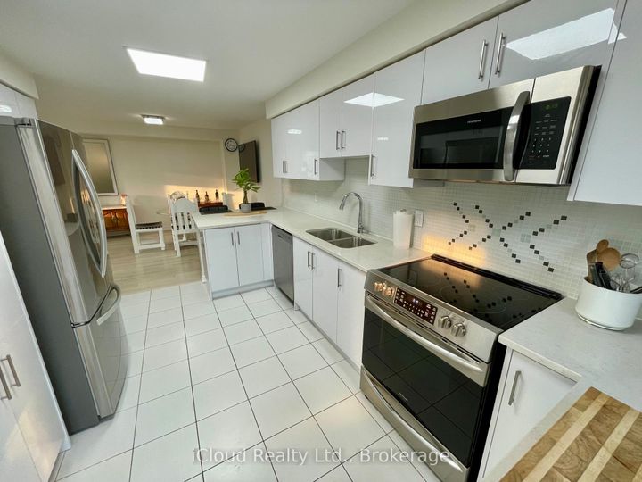 Photo 7 at 73 - 1222 Rose Way, CB Cobban, Milton