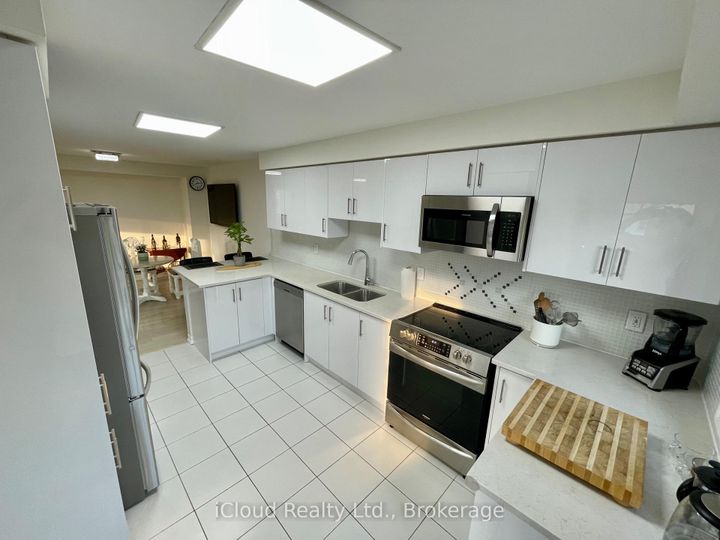 Photo 8 at 73 - 1222 Rose Way, CB Cobban, Milton