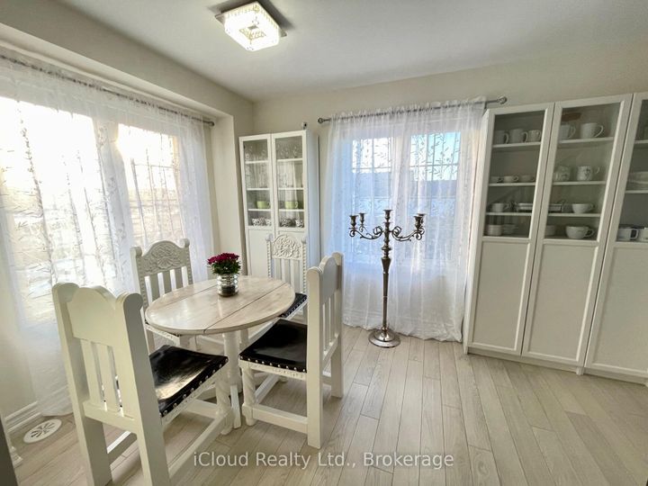 Photo 10 at 73 - 1222 Rose Way, CB Cobban, Milton